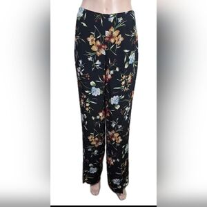 Appraisal Women's Pant 100 %Silk Black Flowers Size 8 Pre-Owned
